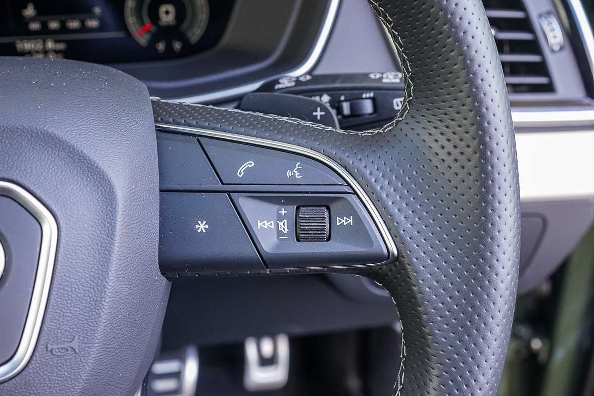 2024 Audi Q5 45 TFSI S line FY