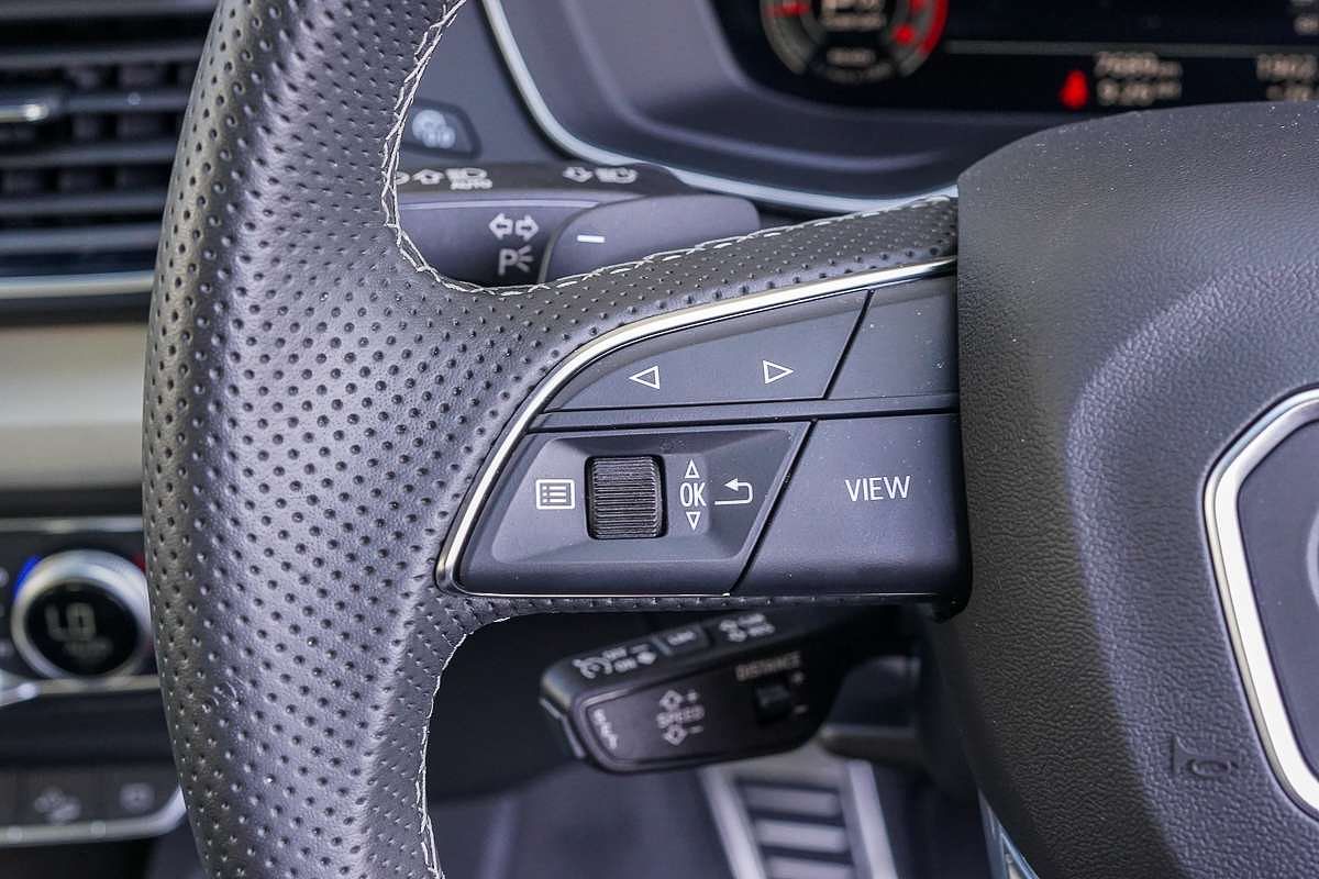 2024 Audi Q5 45 TFSI S line FY