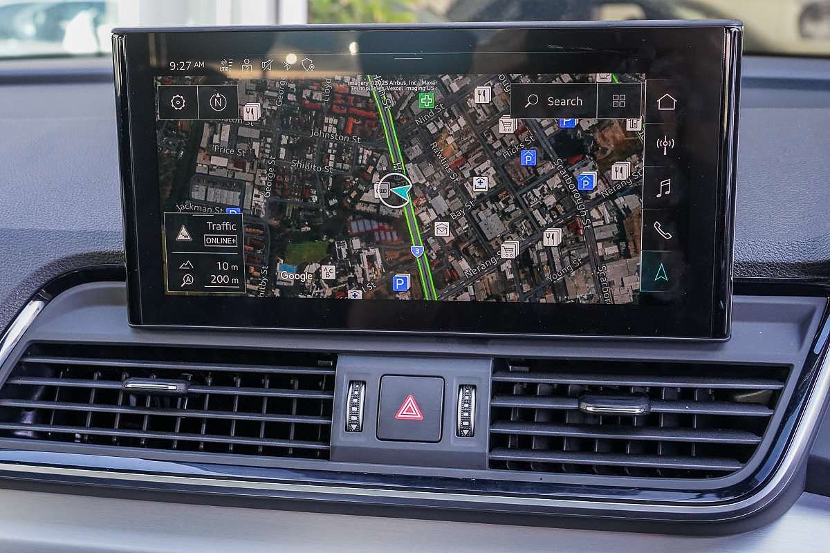 2024 Audi Q5 45 TFSI S line FY