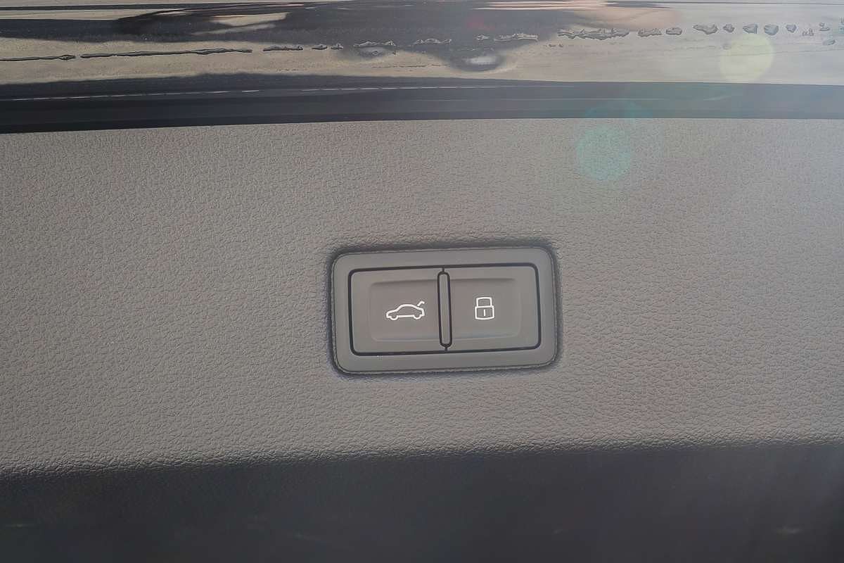 2024 Audi RS7 Performance 4K