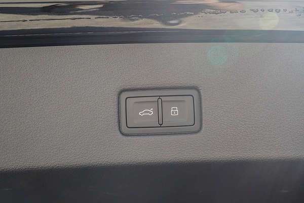 2024 Audi RS7 Performance 4K