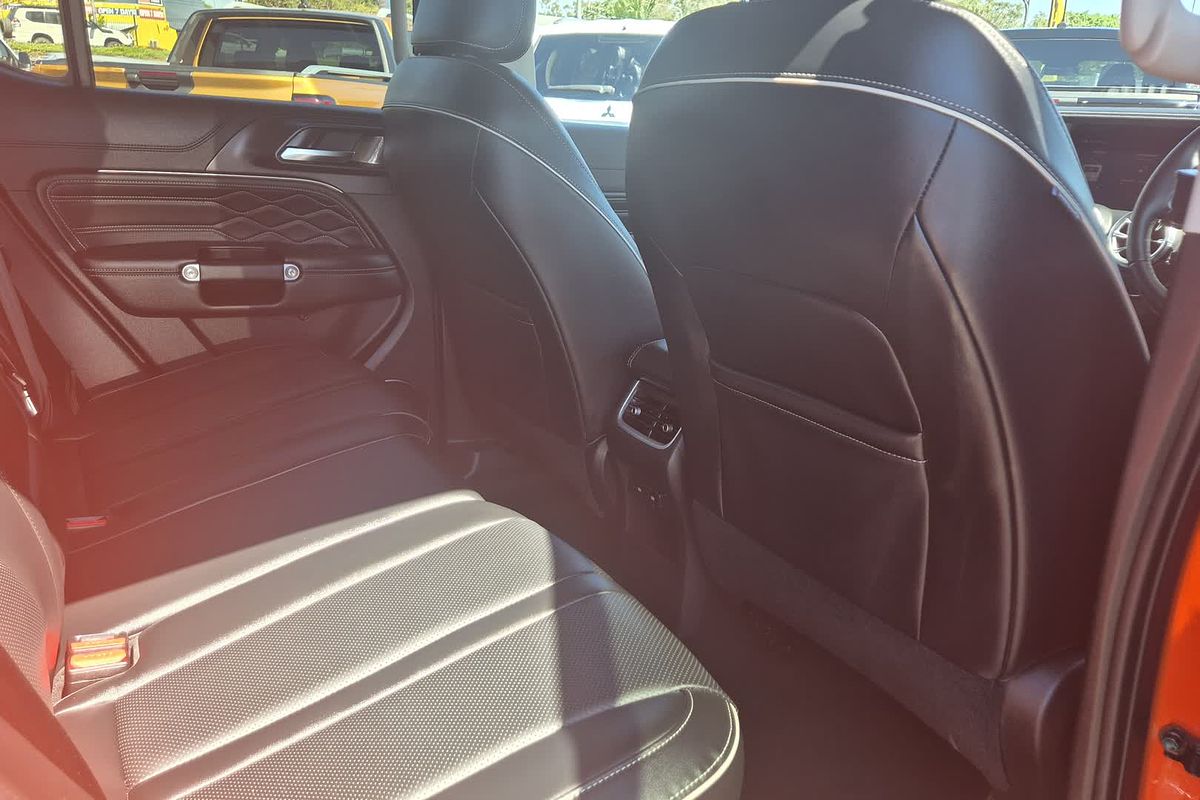 2023 GWM Tank 300 Ultra P01