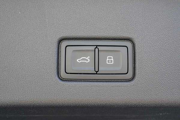 2024 Audi Q4 e-tron 55 F4