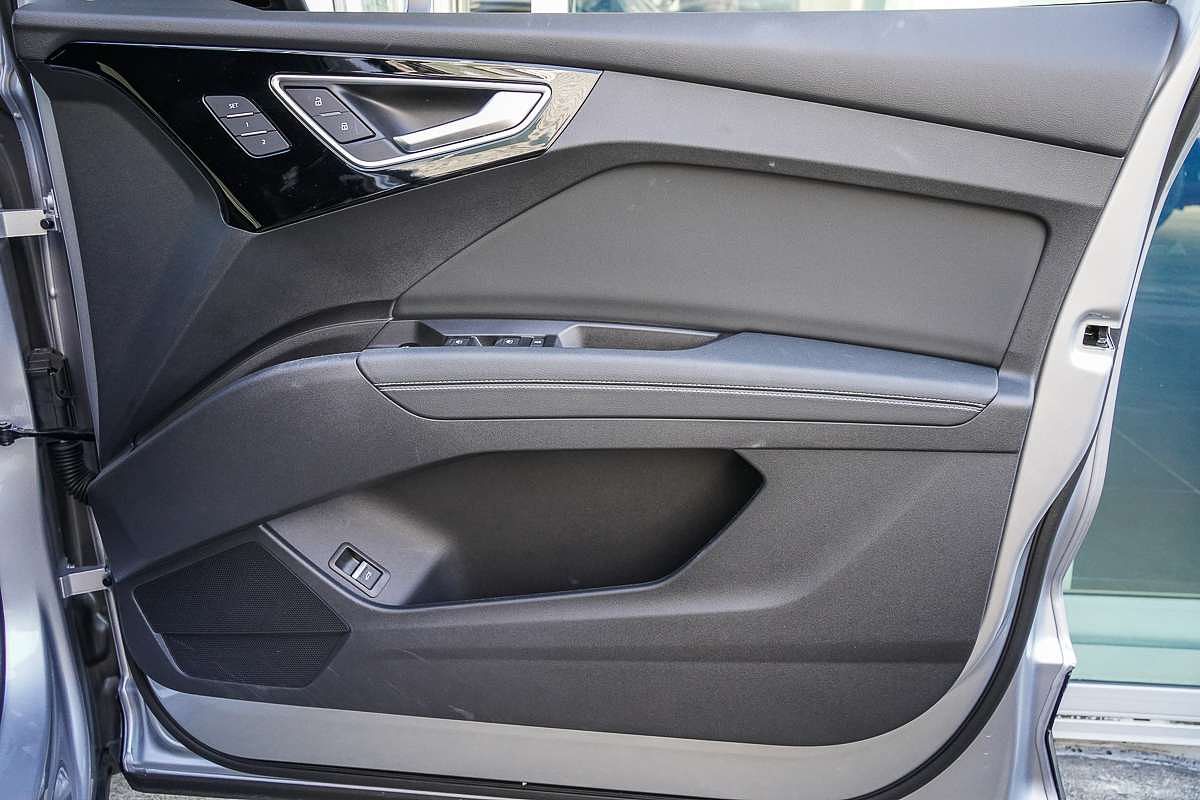 2024 Audi Q4 e-tron 55 F4