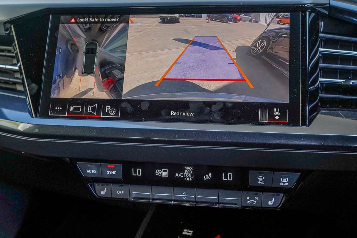 2024 Audi Q4 e-tron 55 F4