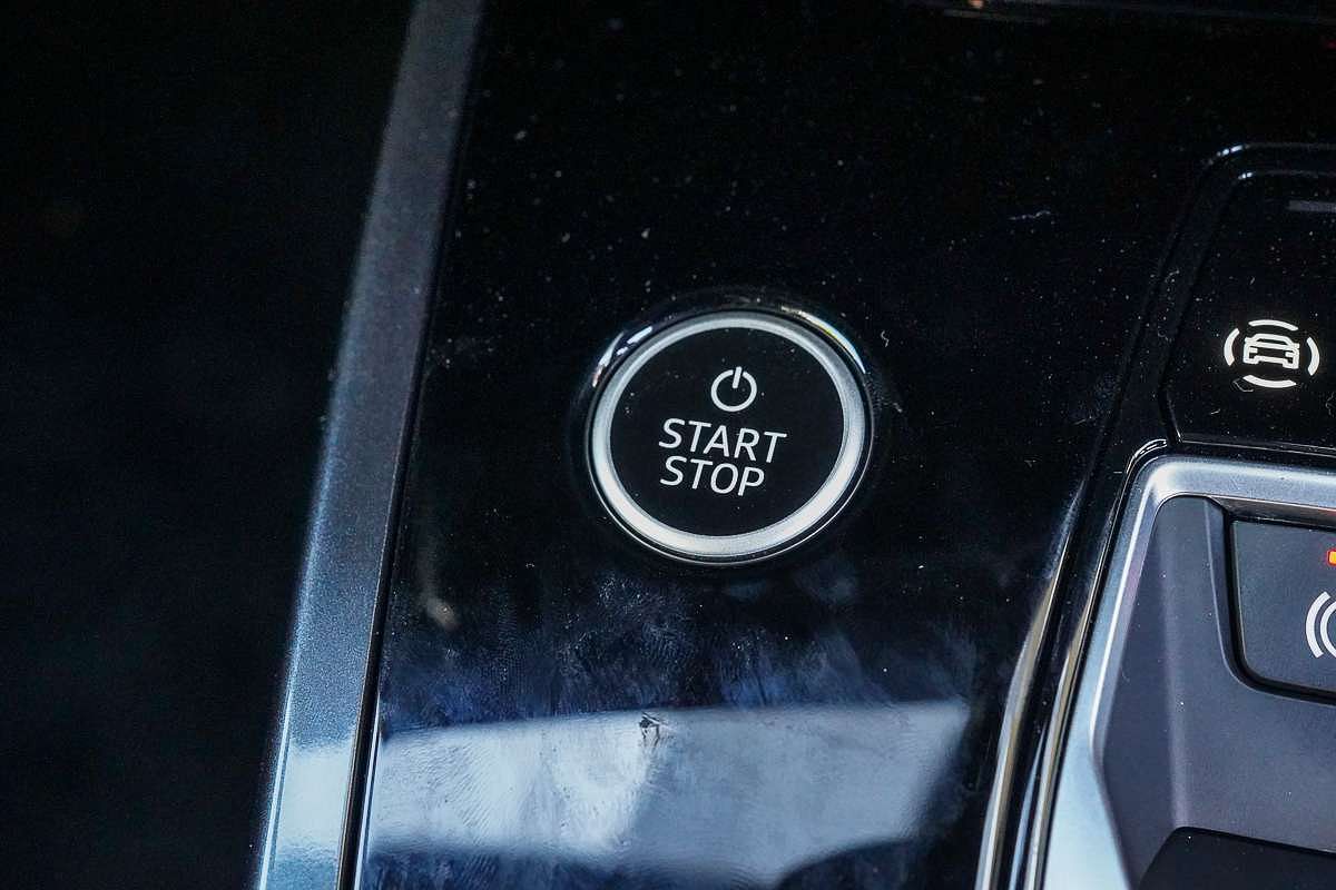 2024 Audi Q4 e-tron 55 F4