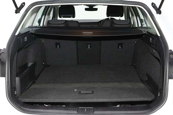 2023 Volkswagen Passat Alltrack 162TSI B8