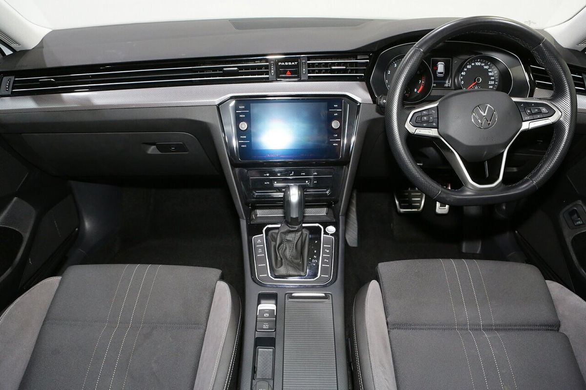 2023 Volkswagen Passat Alltrack 162TSI B8