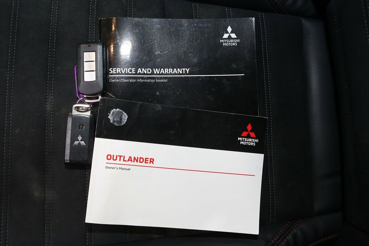 2021 Mitsubishi Outlander Black Edition ZL