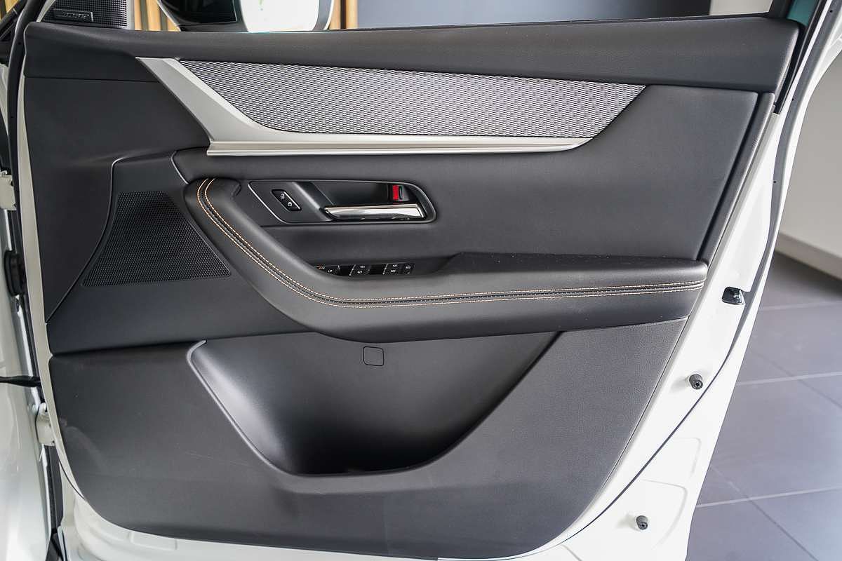 2025 Mazda CX-60 P50e GT KH Series