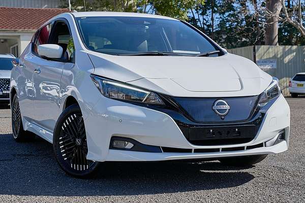 2023 Nissan LEAF ZE1