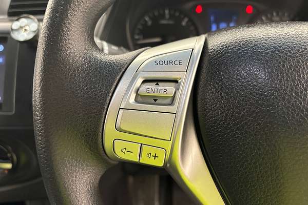 2015 Nissan Navara RX D23 Rear Wheel Drive