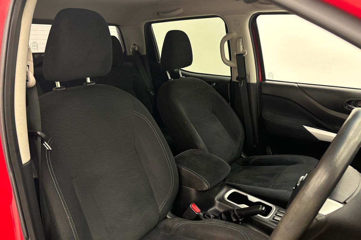 2015 Nissan Navara RX D23 Rear Wheel Drive