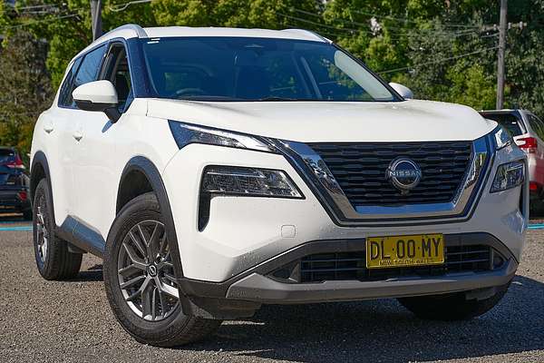 2024 Nissan X-TRAIL ST T33