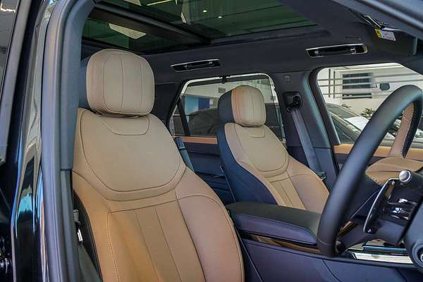 2025 Land Rover Range Rover Sport D300 Dynamic SE L461
