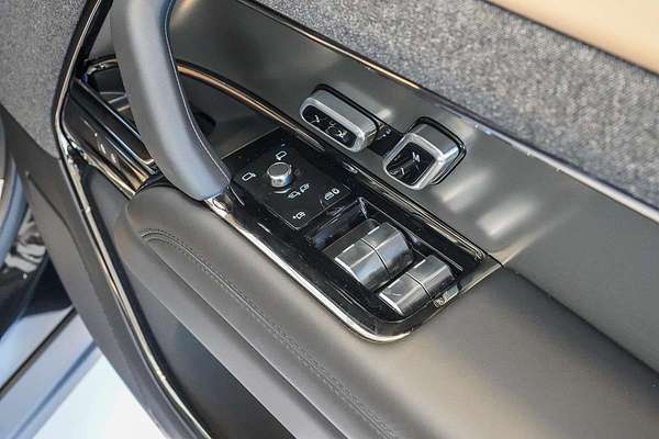 2025 Land Rover Range Rover Sport D300 Dynamic SE L461
