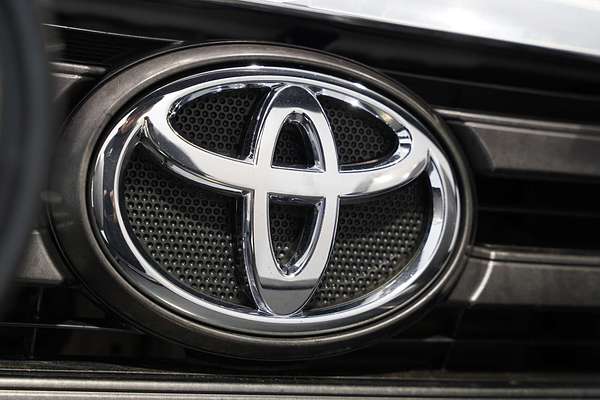 2018 Toyota Hilux SR GUN126R 4X4