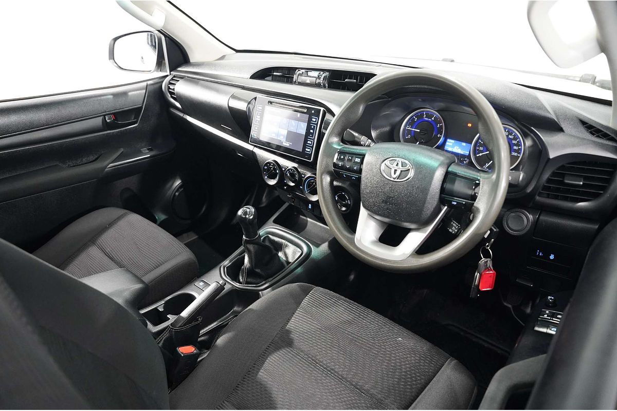 2018 Toyota Hilux SR GUN126R 4X4