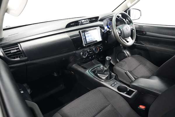2018 Toyota Hilux SR GUN126R 4X4