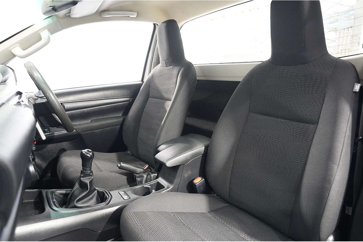 2018 Toyota Hilux SR GUN126R 4X4