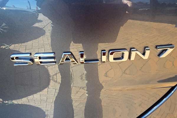 2025 BYD SEALION 7 Premium