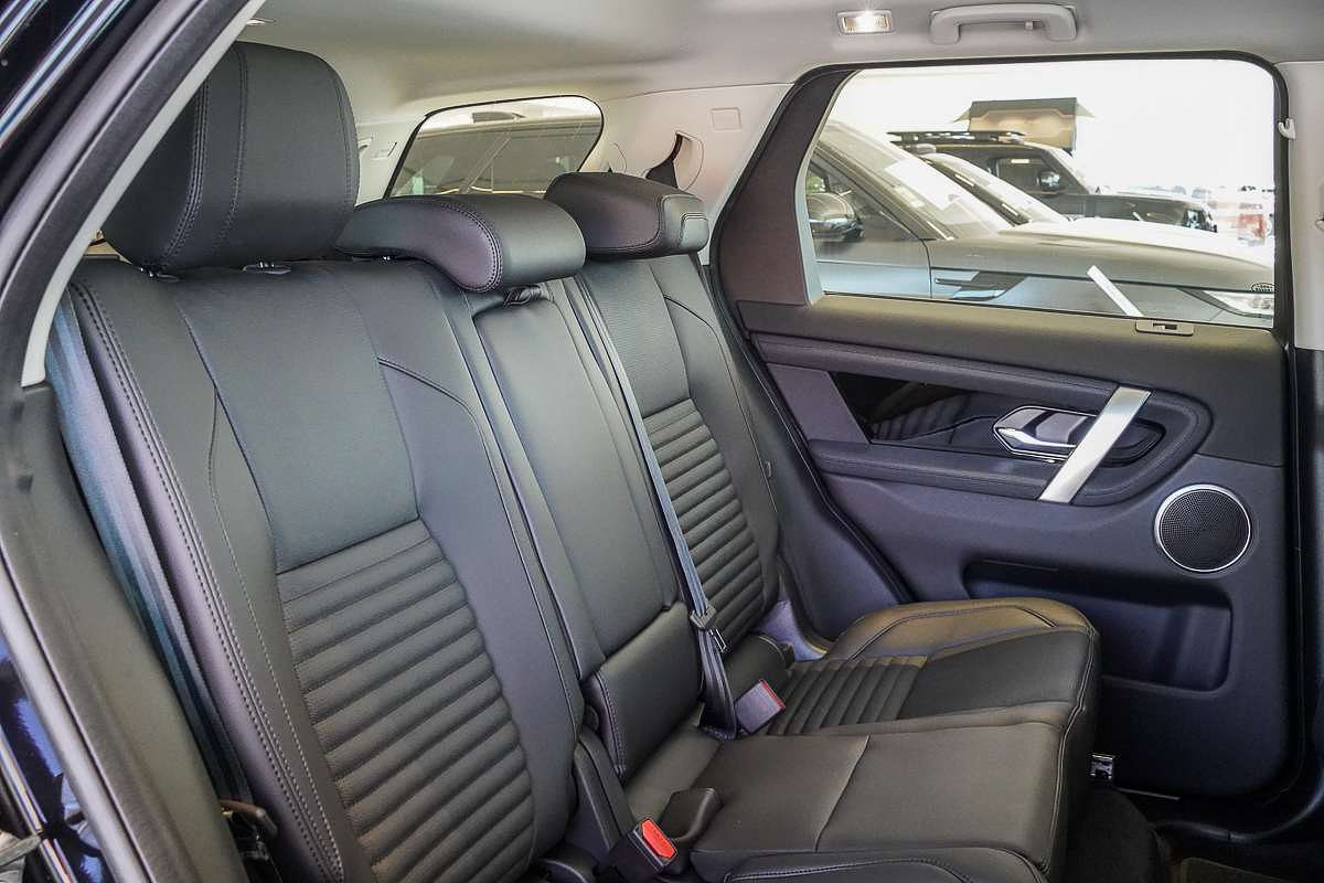 2025 Land Rover Discovery Sport P200 S L550