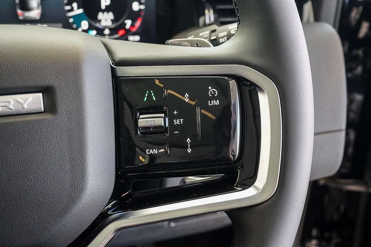 2025 Land Rover Discovery Sport P200 S L550