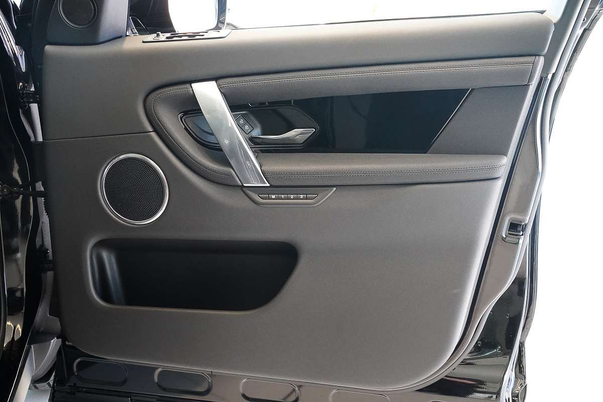 2025 Land Rover Discovery Sport P200 S L550