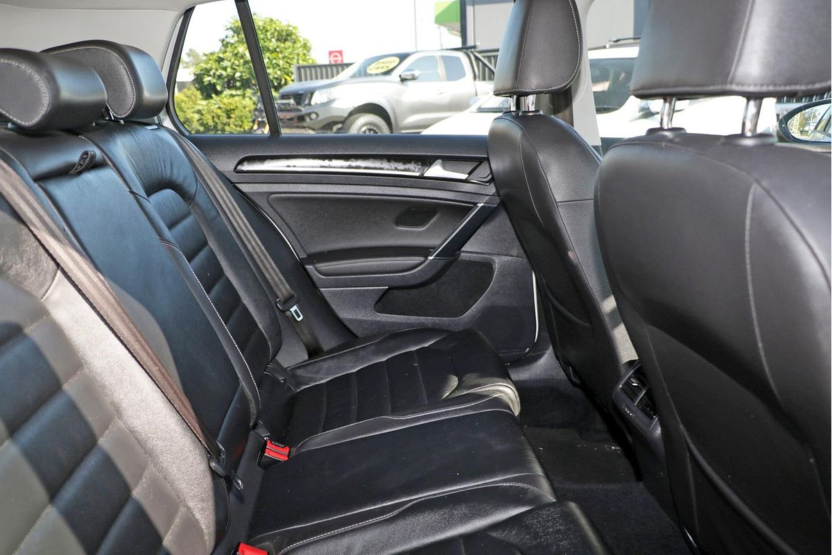 2016 Volkswagen Golf 110TDI Highline 7