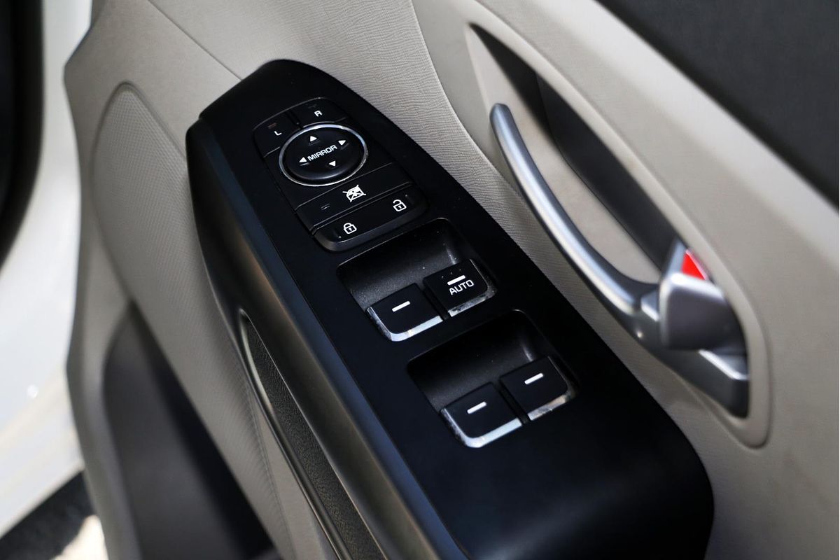 2020 Kia Carnival S YP
