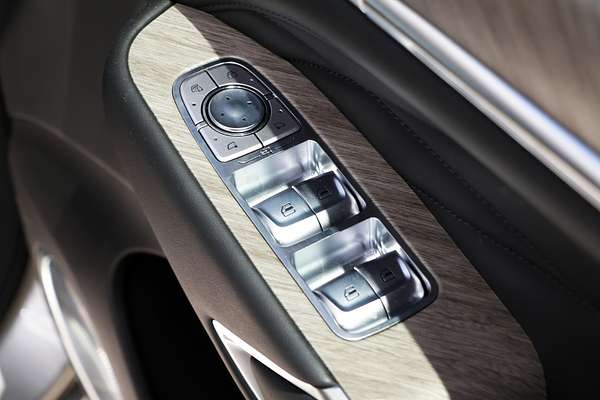 2024 GWM Tank 500 Ultra Hybrid P03