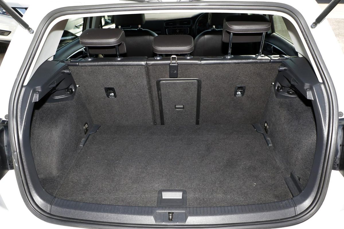 2016 Volkswagen Golf 110TDI Highline 7