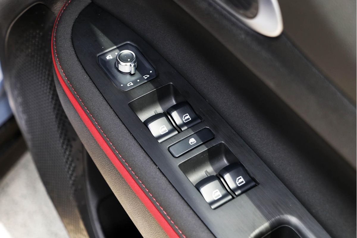 2025 GWM Ora GT ES11