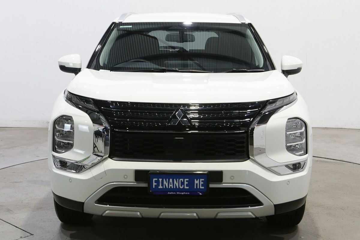 2024 Mitsubishi Outlander LS ZM