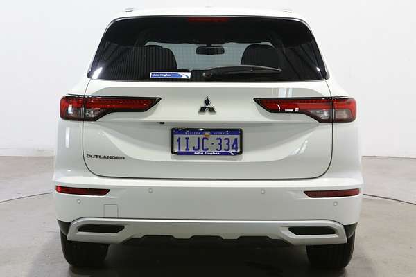 2024 Mitsubishi Outlander LS ZM