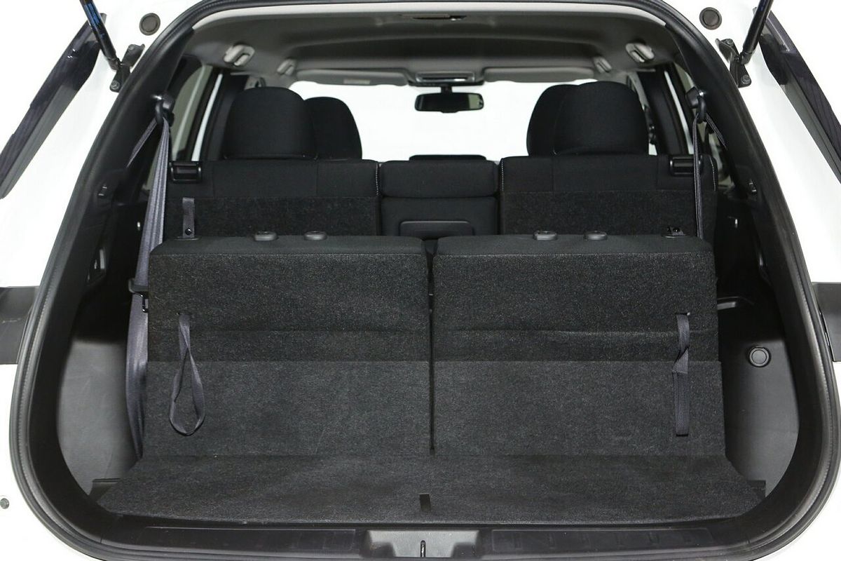 2024 Mitsubishi Outlander LS ZM