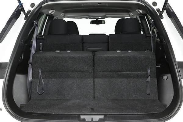 2024 Mitsubishi Outlander LS ZM