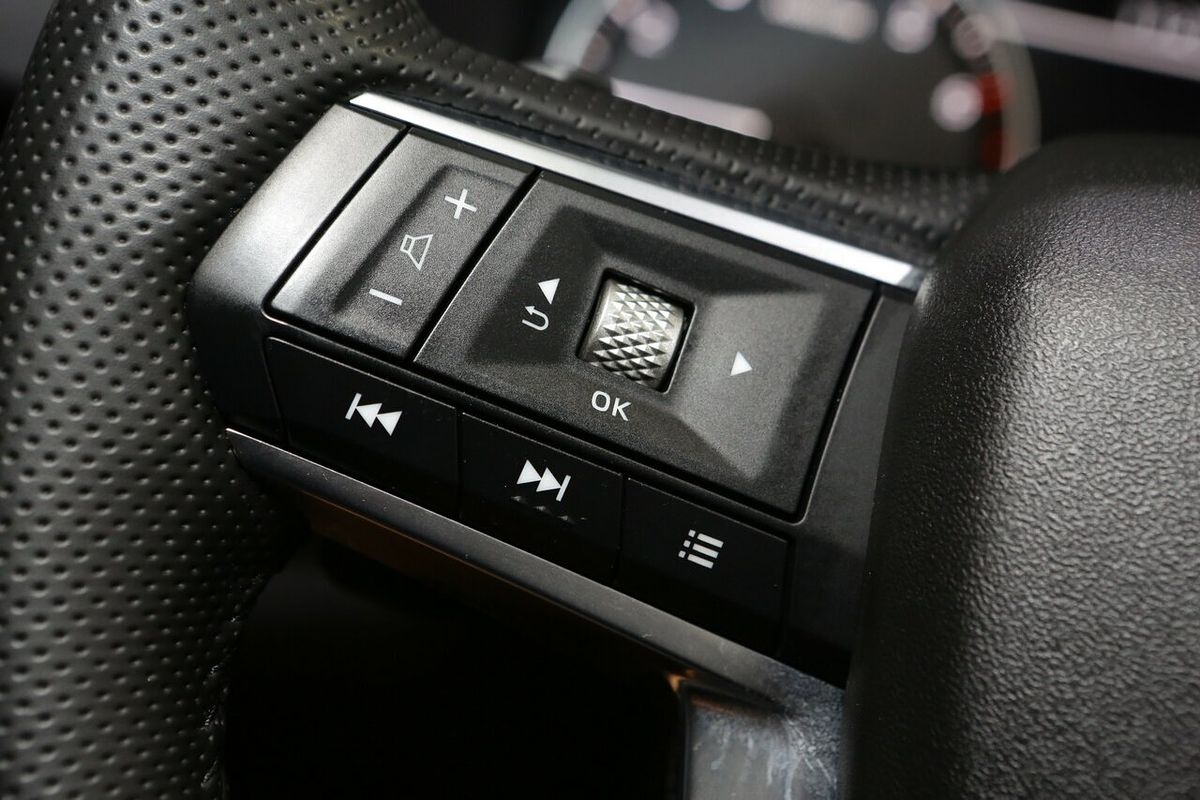 2024 Mitsubishi Outlander LS ZM