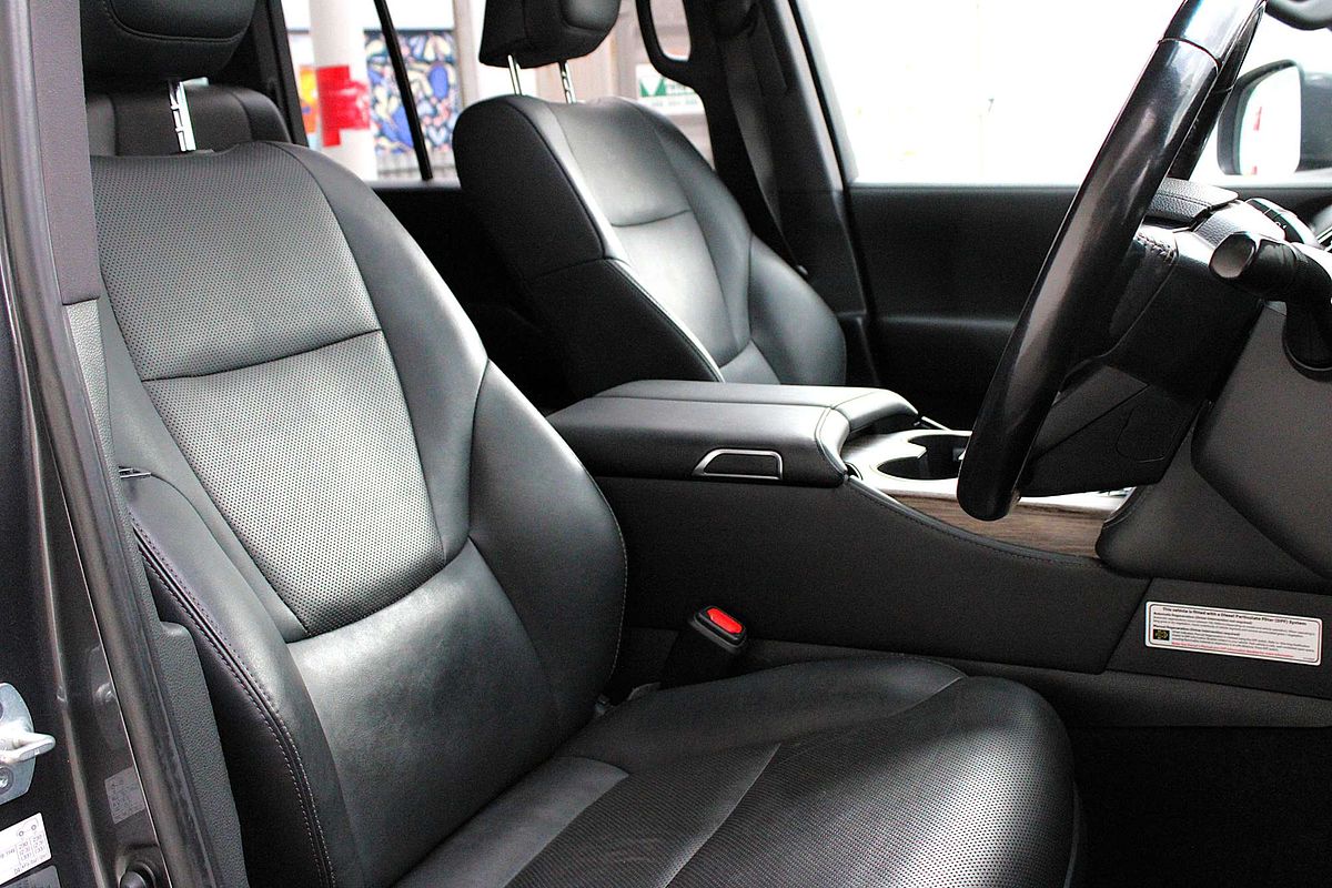 2021 Toyota Landcruiser VX FJA300R