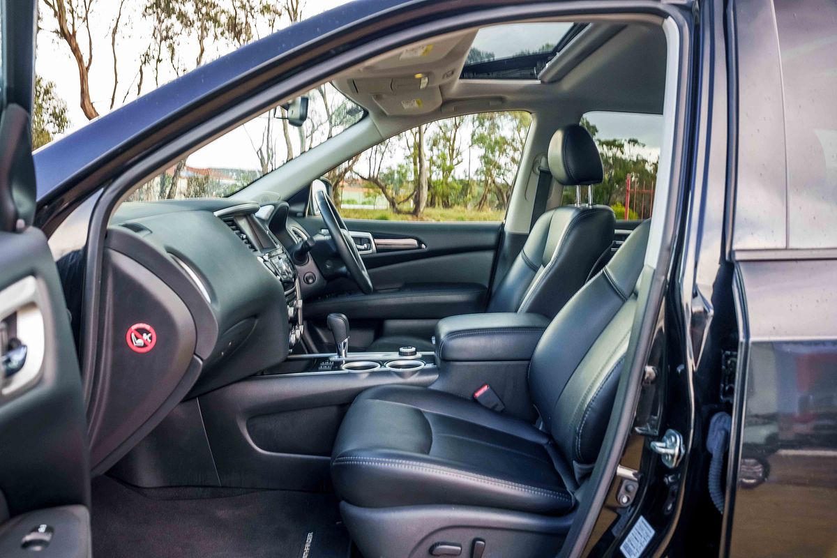 2019 Nissan Pathfinder ST-L R52 Series III