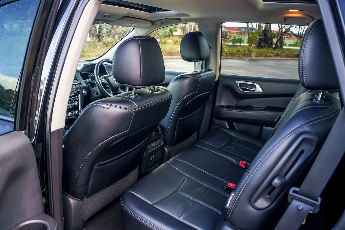 2019 Nissan Pathfinder ST-L R52 Series III