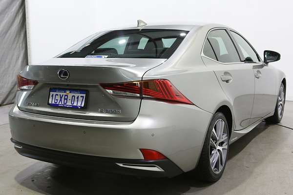 2019 Lexus IS IS300h Luxury AVE30R