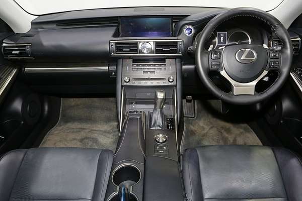 2019 Lexus IS IS300h Luxury AVE30R