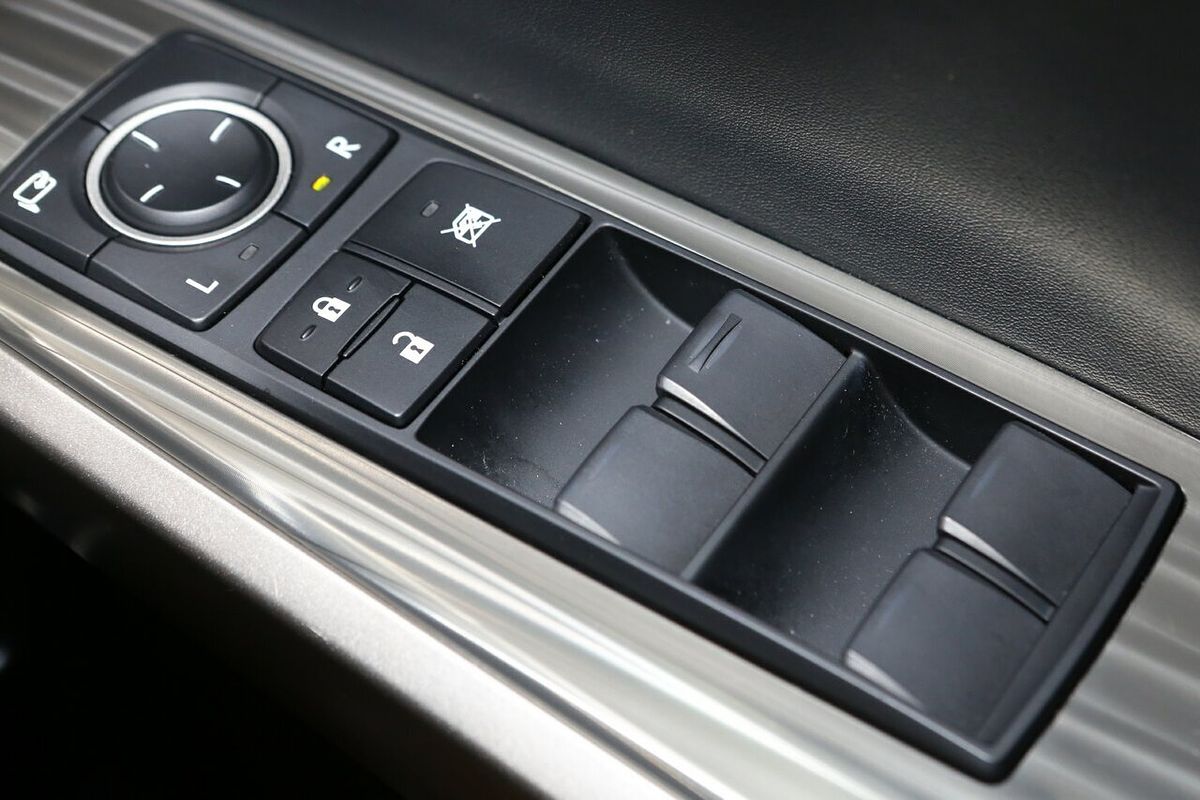 2019 Lexus IS IS300h Luxury AVE30R