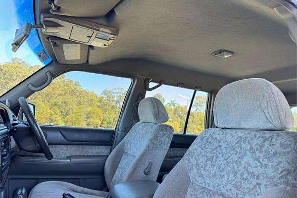 2000 Nissan Patrol ST GU II