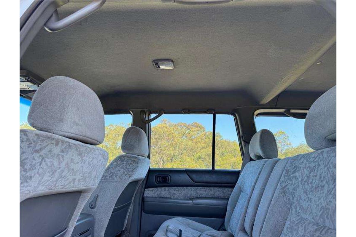 2000 Nissan Patrol ST GU II