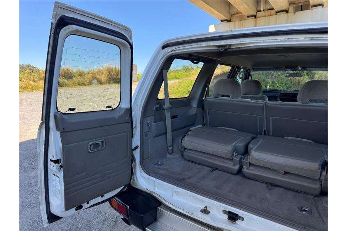 2000 Nissan Patrol ST GU II