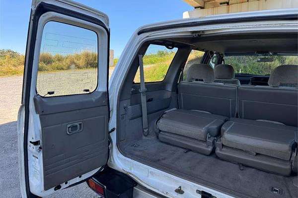 2000 Nissan Patrol ST GU II