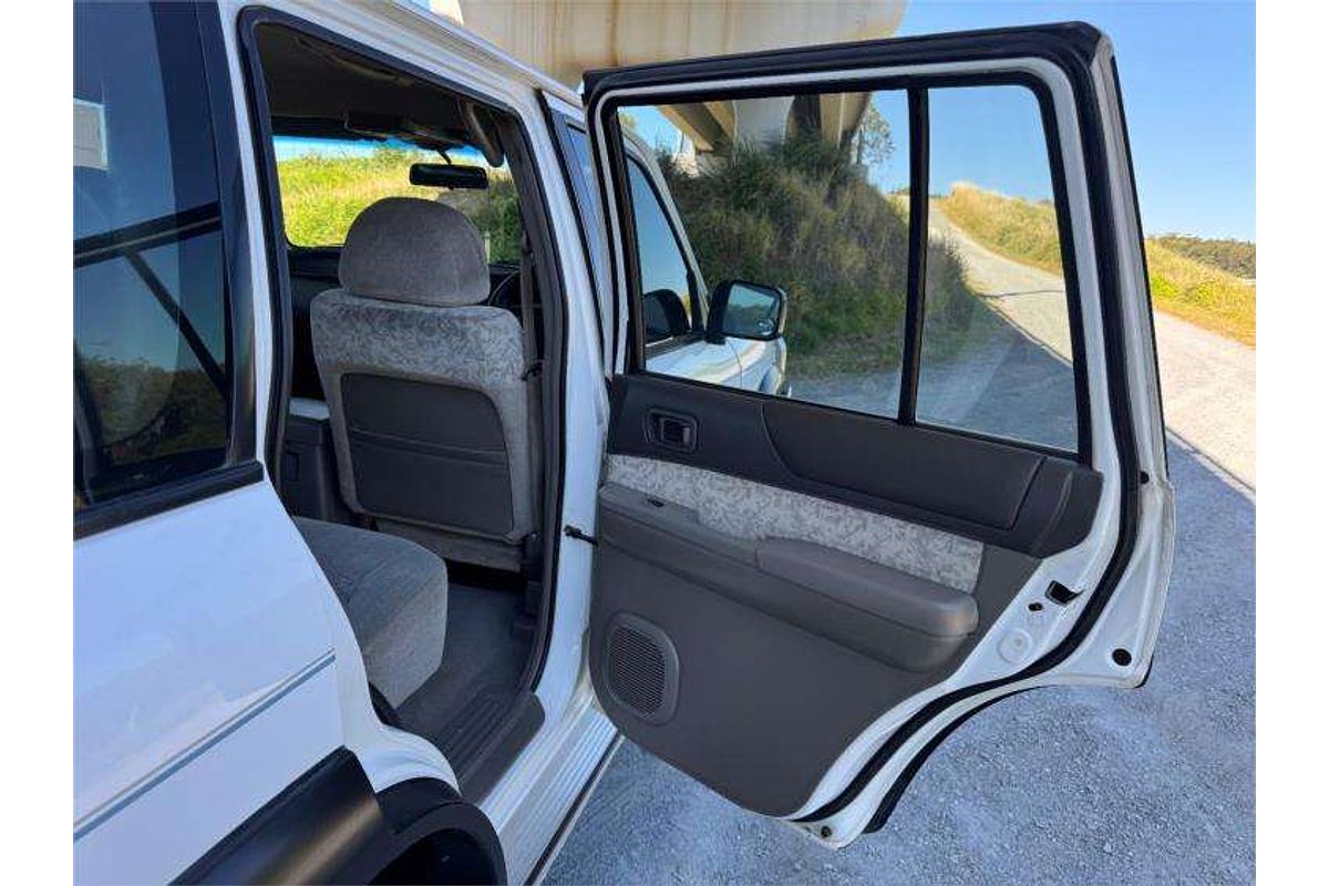 2000 Nissan Patrol ST GU II