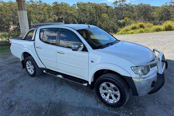 2013 Mitsubishi Triton GLX-R MN 4X4